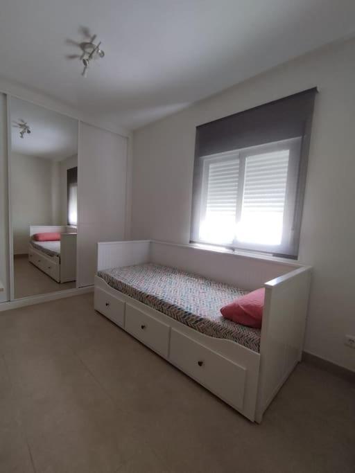 Apartamento En Jerez 3 Dormitorios Y 2 Banos Jerez de la Frontera Exterior foto